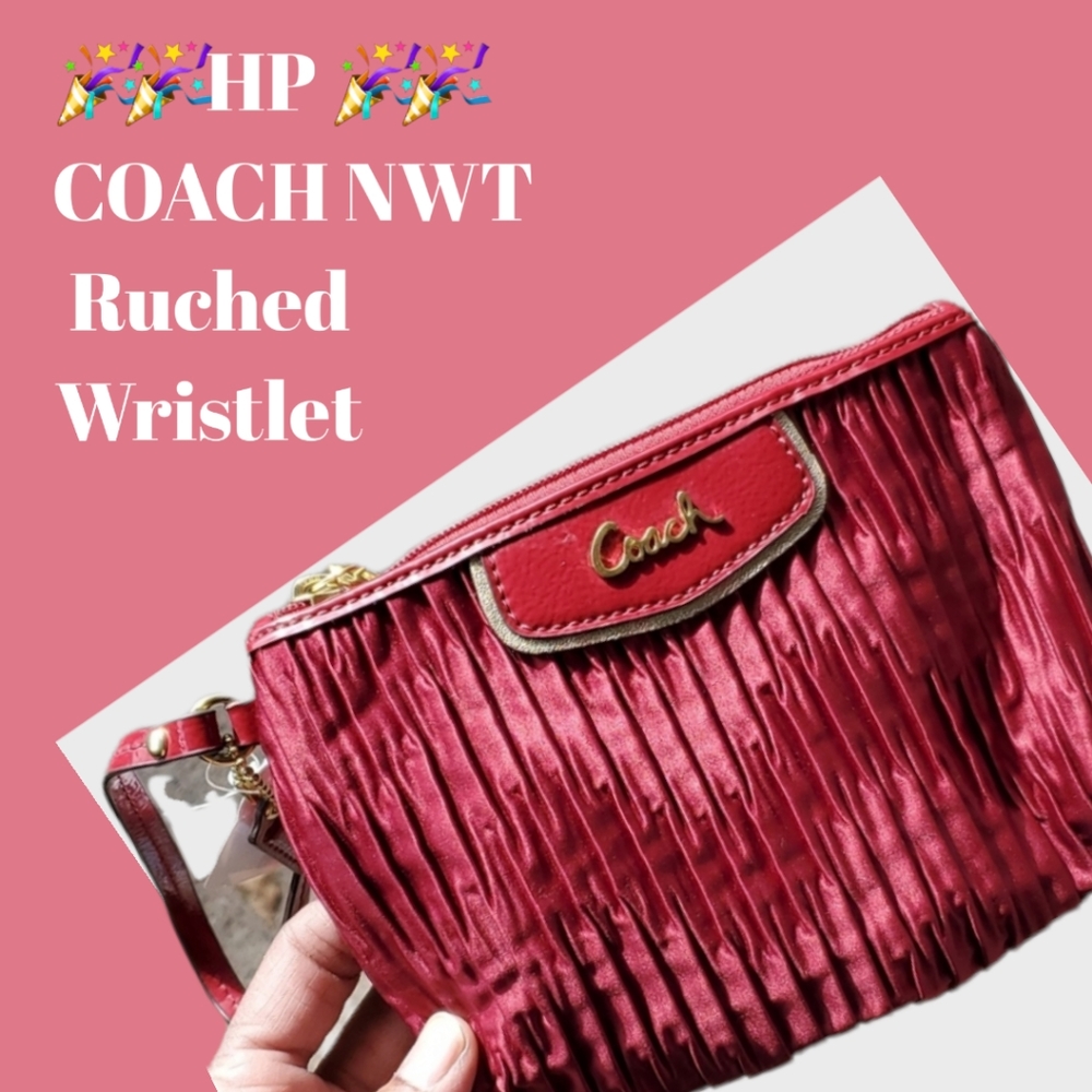 π NWT Coach Ashley Gathered Satin Ruched wristlet!! NWT - Picture 1 of 12